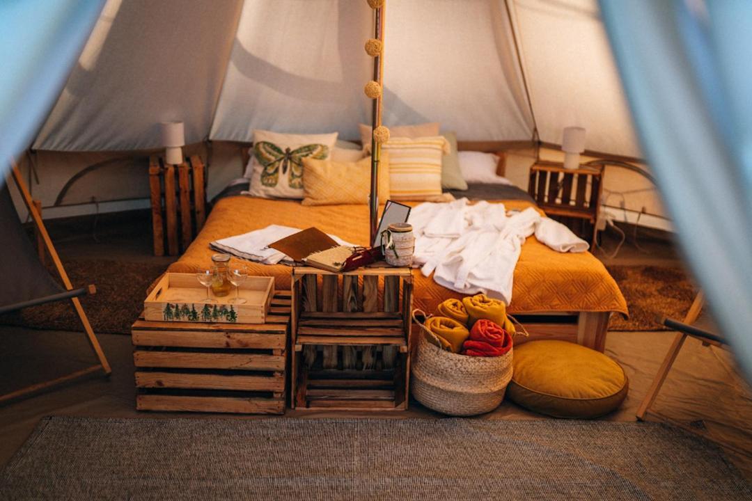 Hotel Bieszczadzka Osada Saunowisko - Glamping z sauną i jacuzzi Solina  Zewnętrze zdjęcie